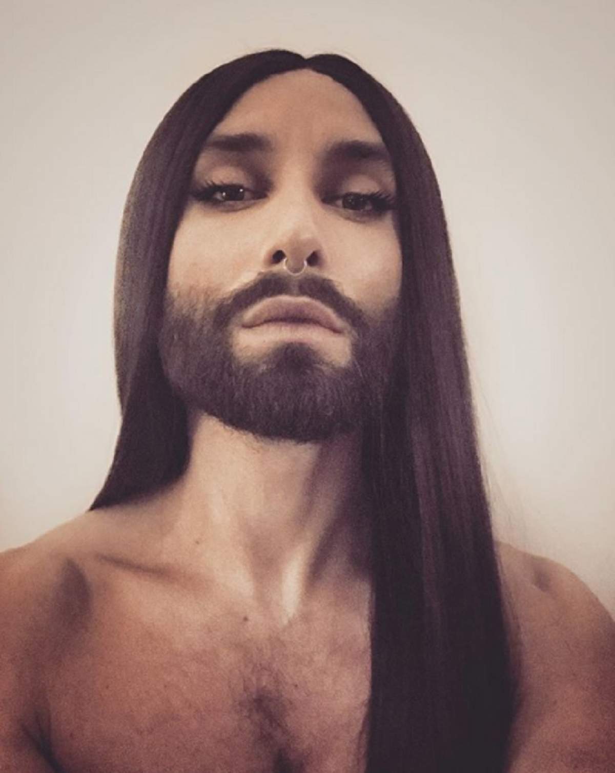 FOTO / Conchita Wurst, schimbare radicală de look. Cum arată vedeta, acum