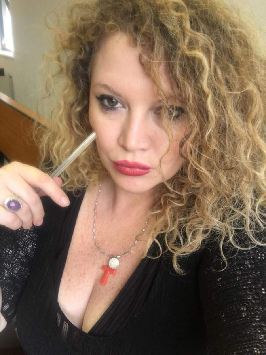 Ce-i cu atâta iubire? Uite ce preferă Oana Lis în locul unei partide fierbinţi de amor
