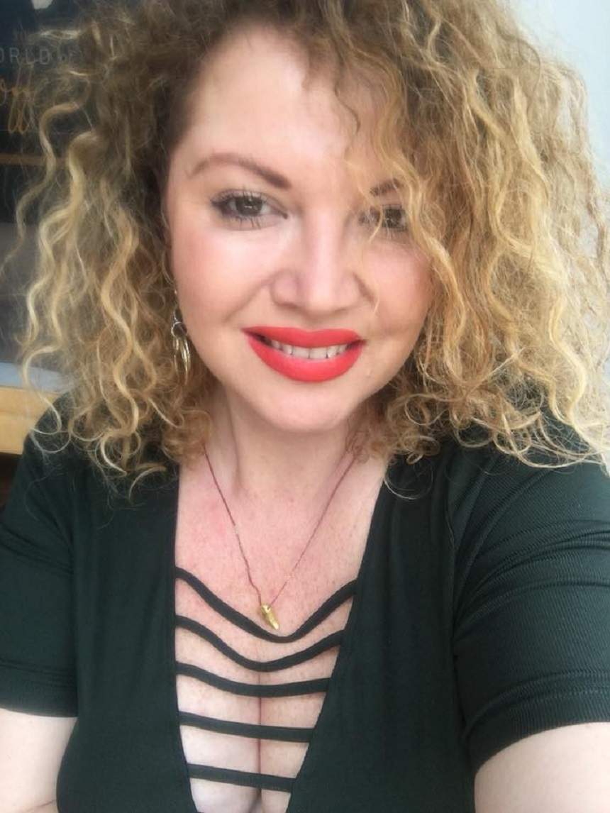 Ce-i cu atâta iubire? Uite ce preferă Oana Lis în locul unei partide fierbinţi de amor