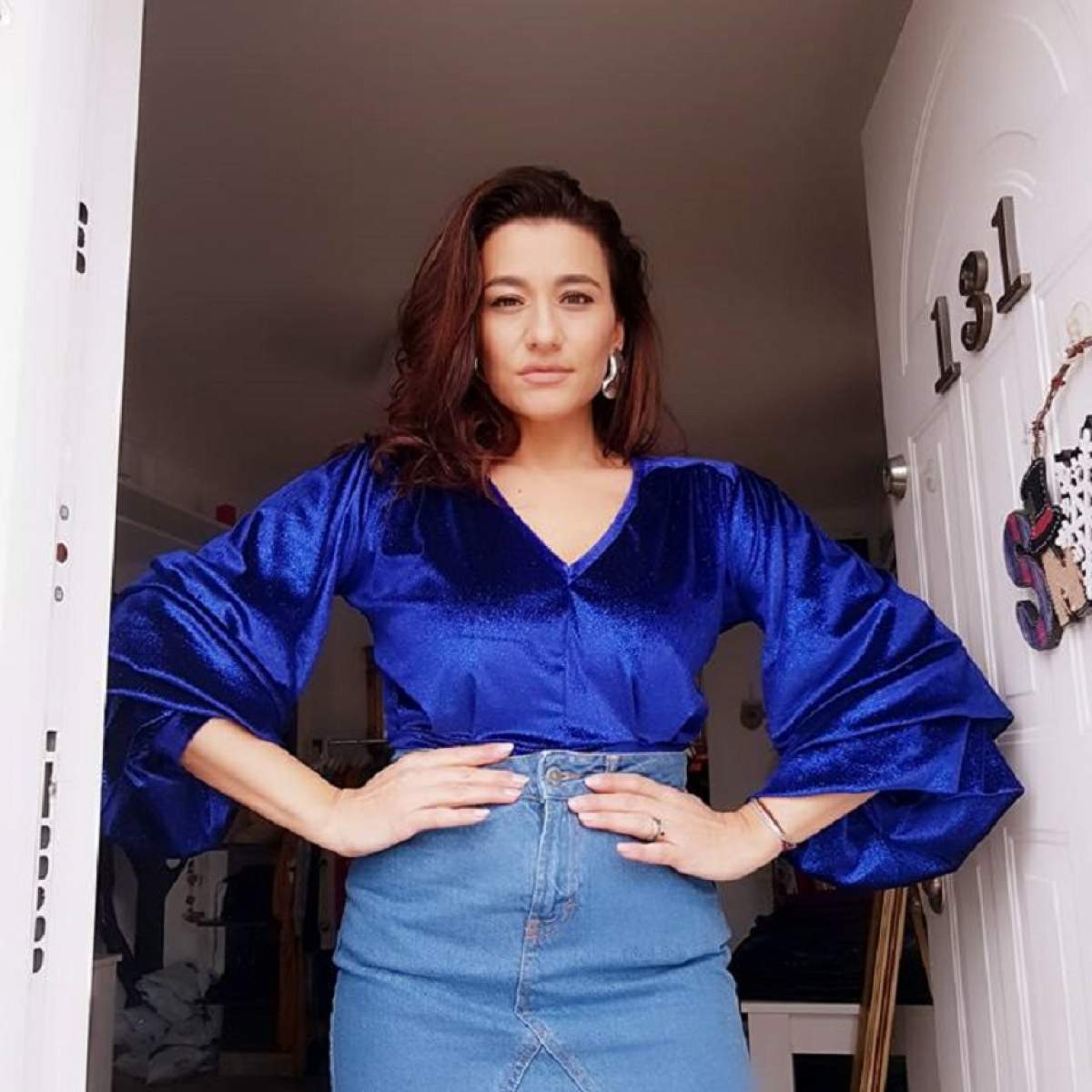 VIDEO / Claudia Pătrăşcanu recunoaşte cum îşi ascunde micile imperfecţiuni:„Norocul meu a fost că aveam un bust mai proeminent”