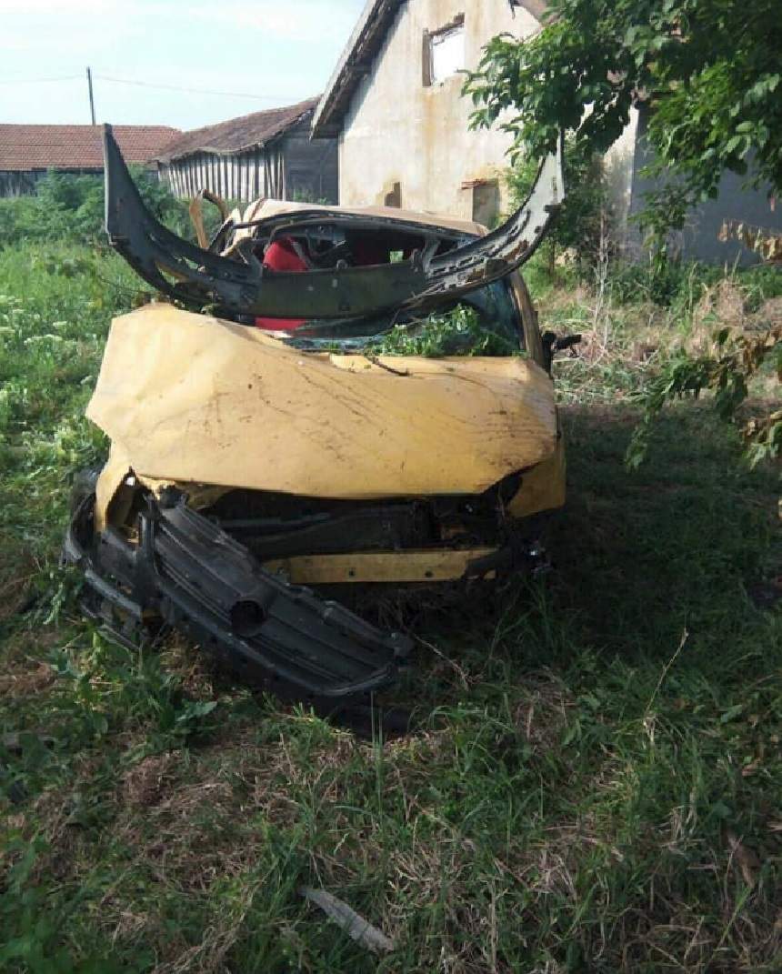 Nici bine nu s-au dus la ceruri sufletele fetelor moarte în accidentul de la Năsturelu, că a și început scandalul! Avem detalii exclusive din sânul familiilor implicate