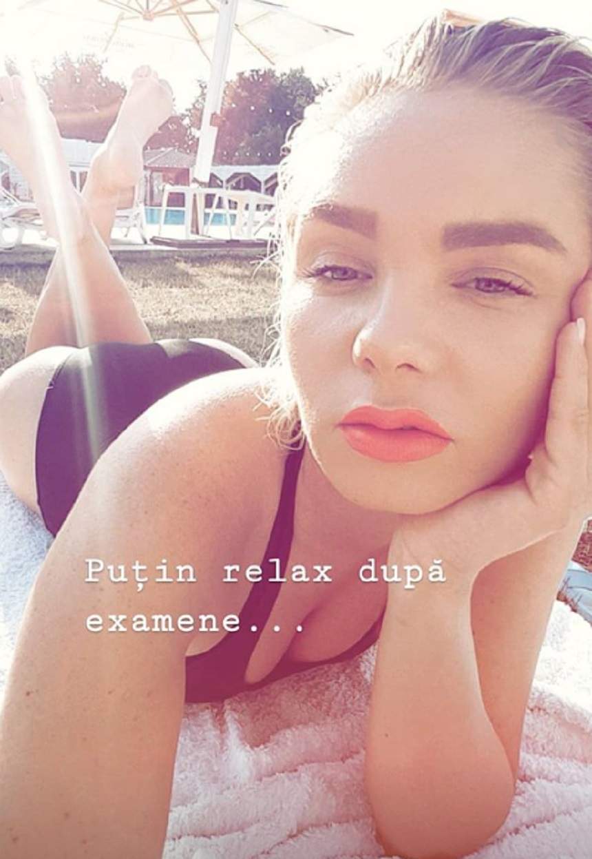 Maria Constantin şi-a expus posteriorul, într-un costum de baie sexy: "Totul vibrează în preajma ta!"