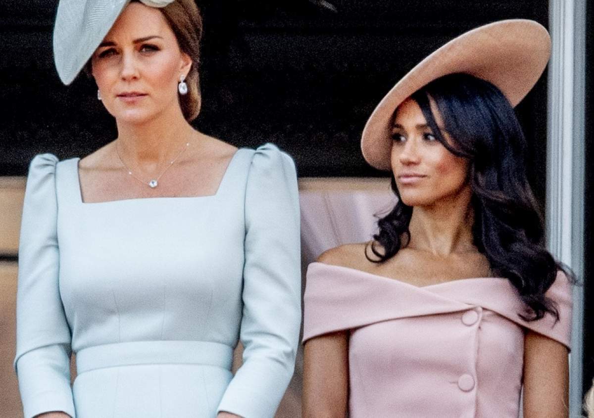 FOTO / Meghan Markle și-a făcut debutul pe balconul Palatului Buckingham. Semnificația ținutei purtate de Ducesa de Sussex