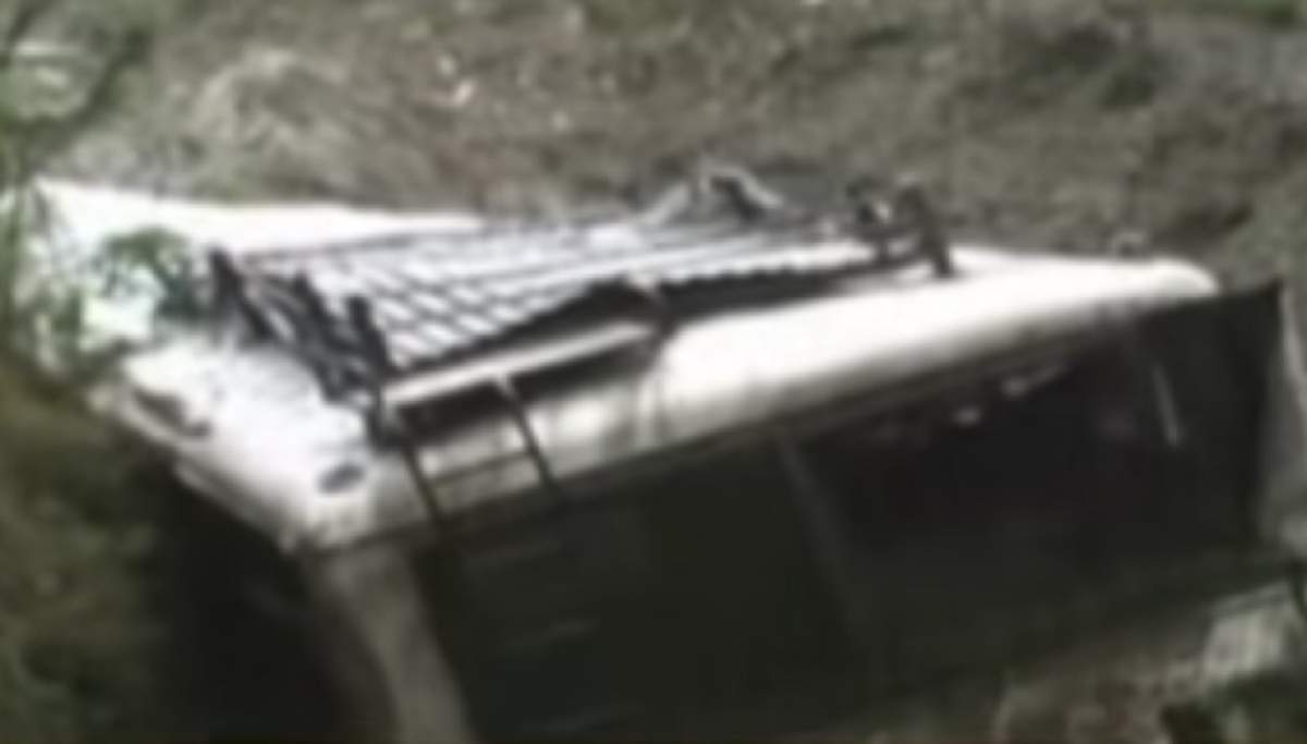 VIDEO / Accident foarte grav în Uttarakhand! 44 de oameni au murit