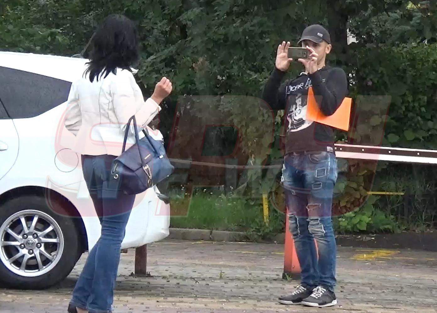 PAPARAZZI / Împăcarea anului în showbiz! S-a întors la bărbatul care spunea că i-a sodomizat fiica