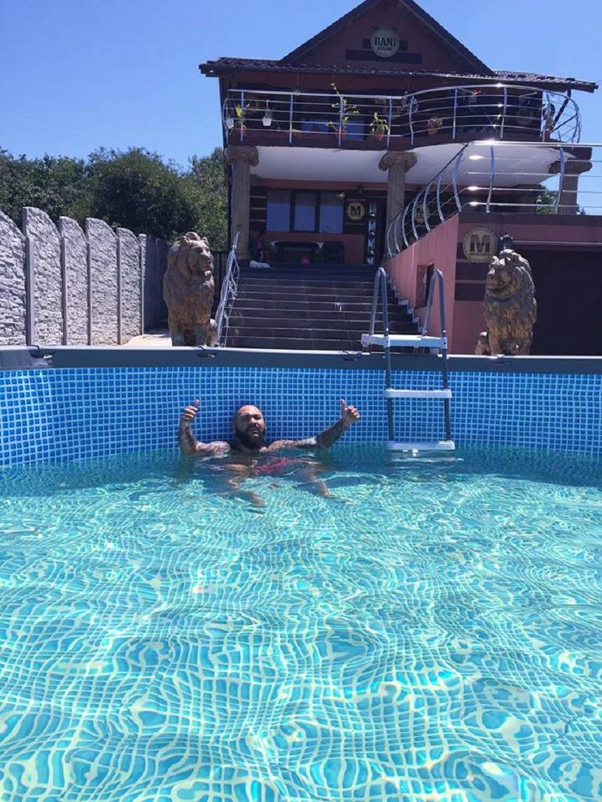 FOTO / Dani Mocanu a făcut o nouă aroganță, iar „victime” i-au fost vila și piscina. Așa arată acum casa manelistului