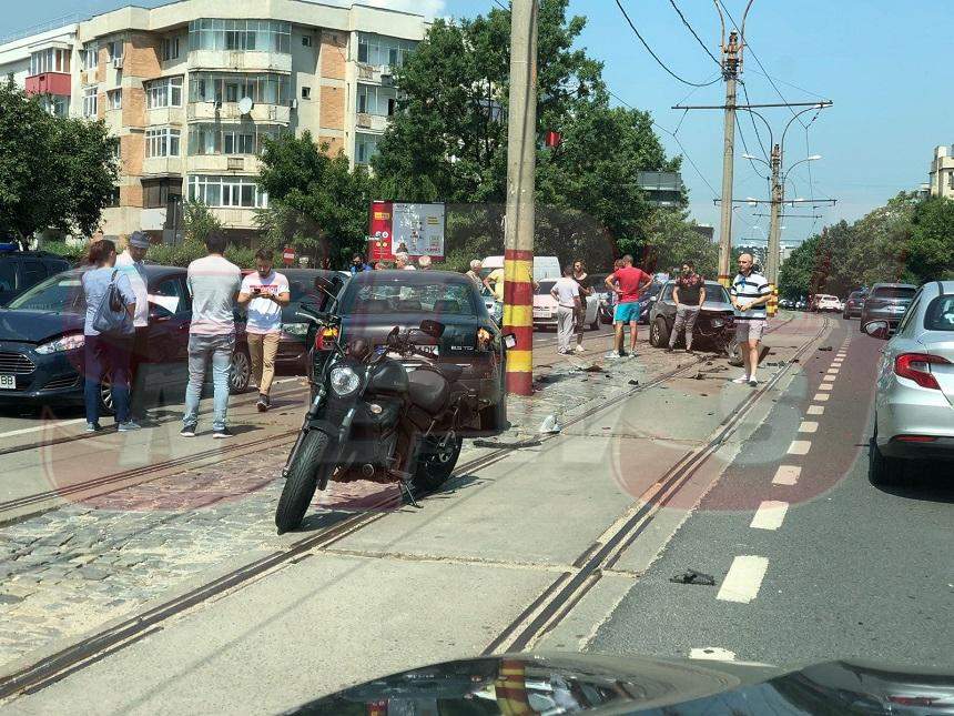 Accident înfiorător în Capitală! Imagini teribile, surprinse în urmă cu puţin timp