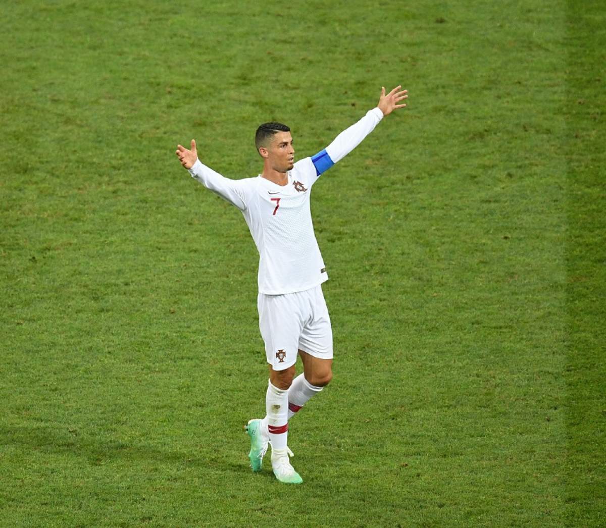 Bombă în fotbal! Cristiano Ronaldo a fost oferit altei echipe, înainte de a semna cu Juve! Putea juca alături de un român