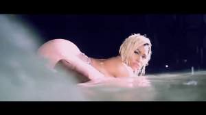 FOTO / Capul jos și fundul sus! Nicki Minaj, ipostaze din filme pentru adulți, pentru toți bărbații