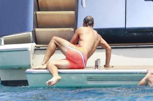FOTO / La tenis e talentat, dar stai să vezi cum arată dezbrăcat! Rafael Nadal, pictorial incendiar în vacanță