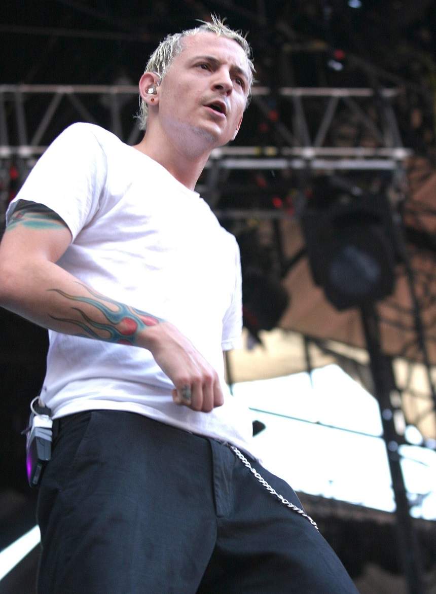 A trecut un an de la moartea lui Chester Bennington. Ce omagiu emoționant i-au adus cei din trupa Linkin Park