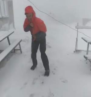 VIDEO / Zăpadă și viscol în toiul verii. Imagini incredibile, surprinse în Italia