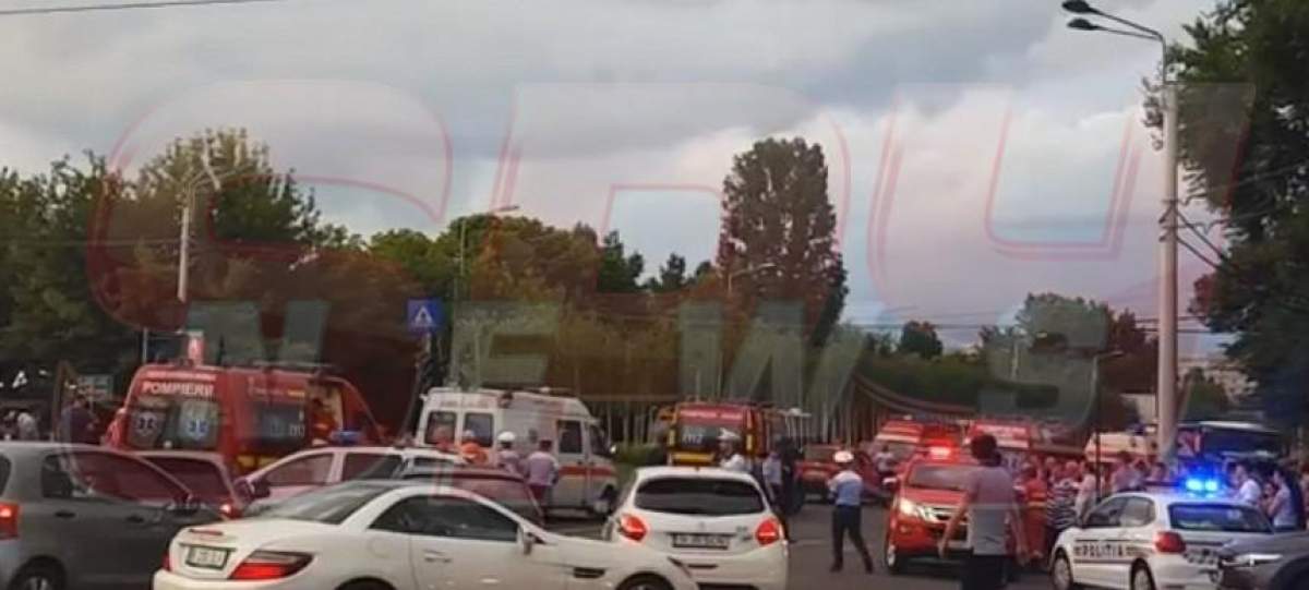 FOTO&VIDEO / Accident în Capitală, cu mai multe victime! Echipajele SMURD au intervenit imediat