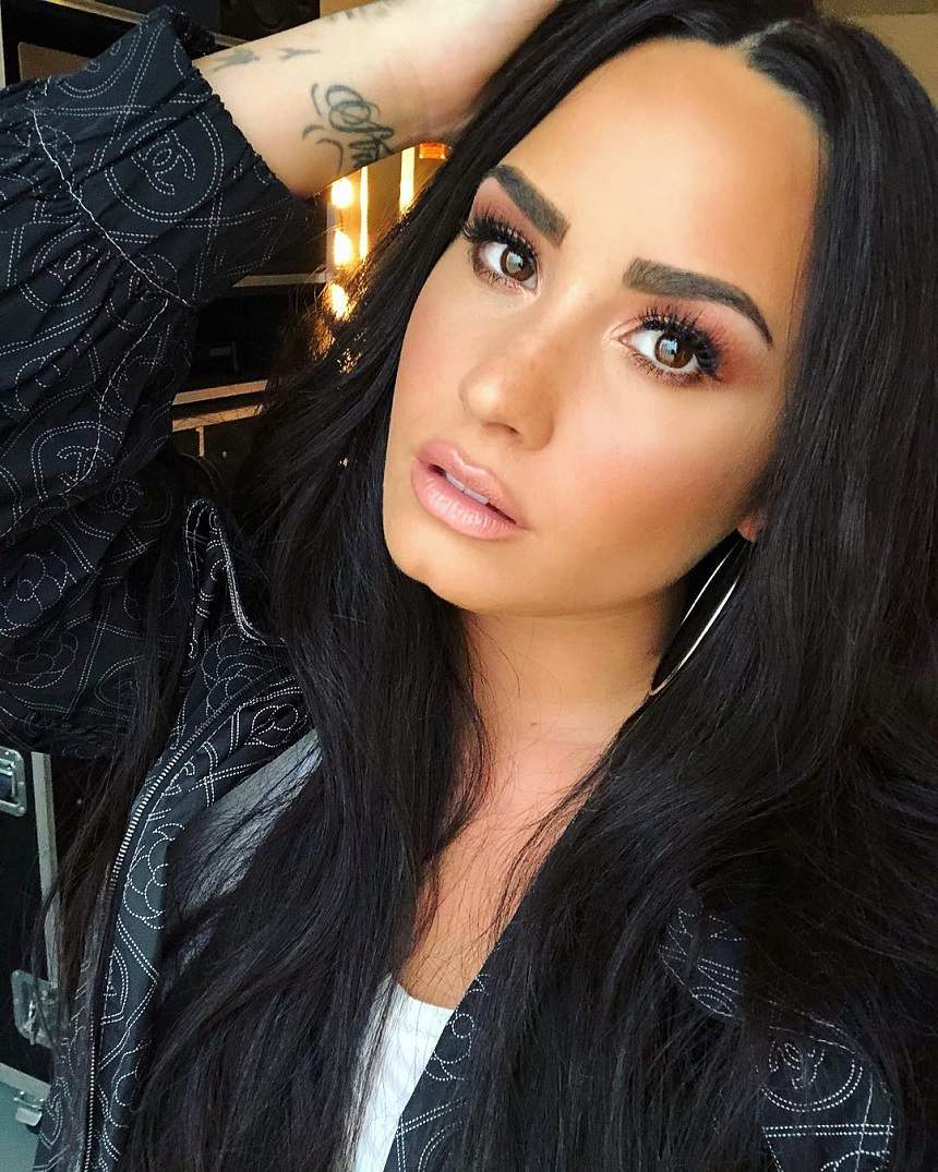 FOTO / Cum a fost surprinsă Demi Lovato, cu puțin timp înainte de supradoza de heroină. Prietenii erau îngrijorați încă de pe atunci