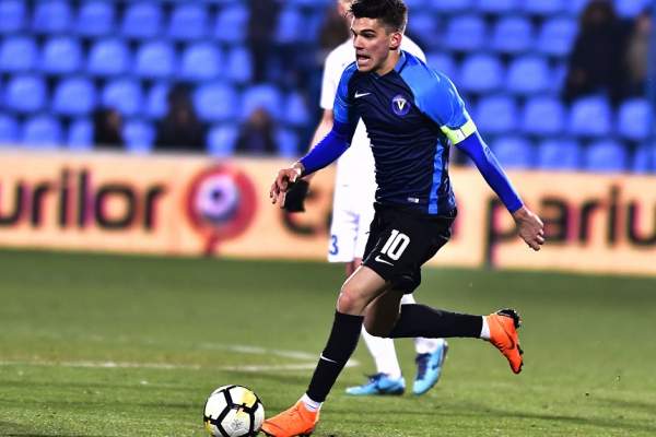VIDEO / Ianis Hagi îşi umileşte colegii la antrenamente! Gol superb, după ce a driblat tot ce i-a ieşit în cale