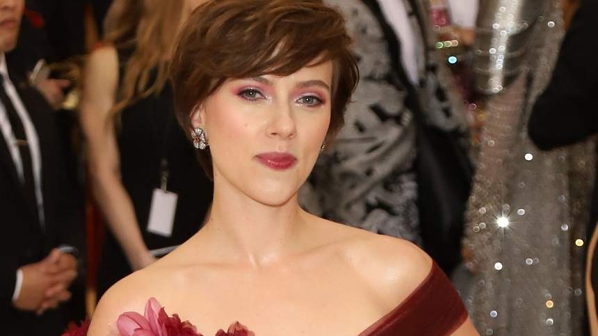 Toate tunurile pe Scarlett Johansson! Actrița este ținta unor critici dure