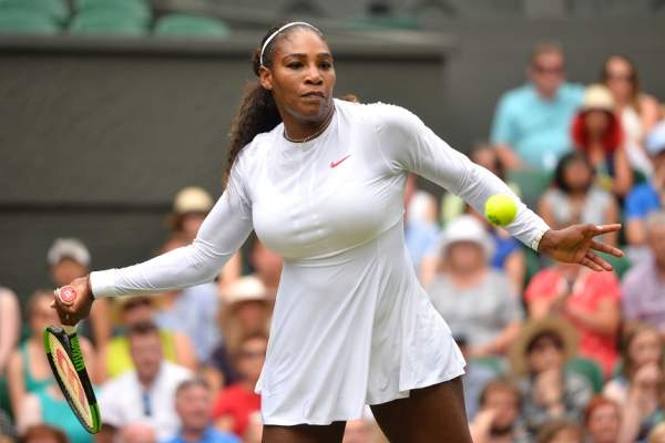 FOTO / Serena Williams, poziție deocheată la Wimbledon. Detaliul care a atras atenția tuturor