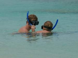 FOTO / Taylor Swift şi iubitul, vacanţă romantică în Insulele Turks și Caicos. Cum au fost surprinşi cei doi
