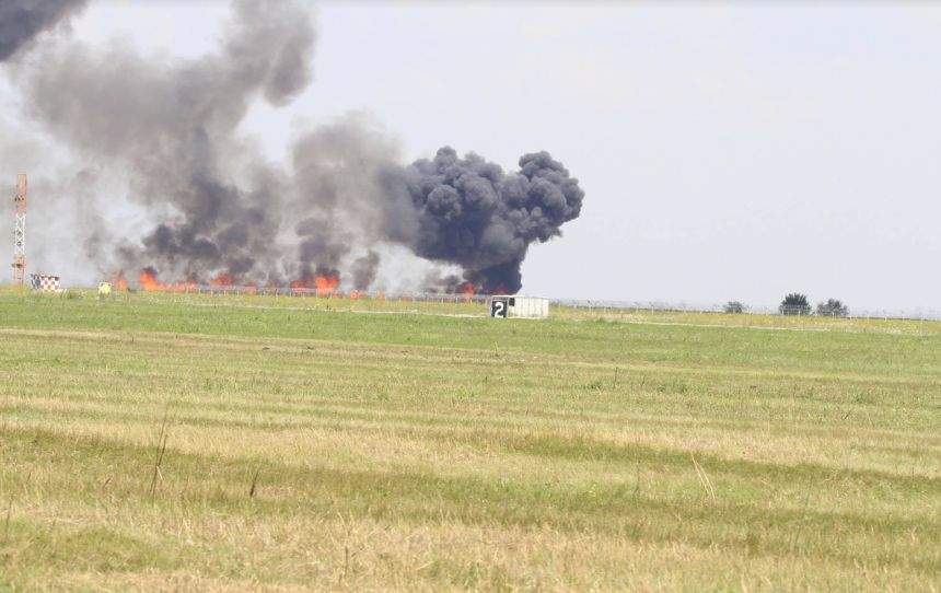 FOTO / A apărut prima imagine cu avionul MIG prăbuşit la Baza 86 Aeriană Feteşti