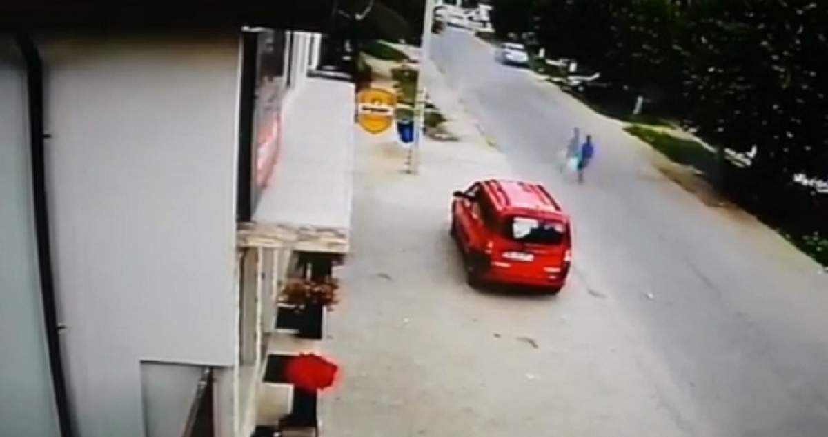 VIDEO / Accident mortal în Dâmbovița. O fetiță de 6 ani a fost lovită de mașină și a murit