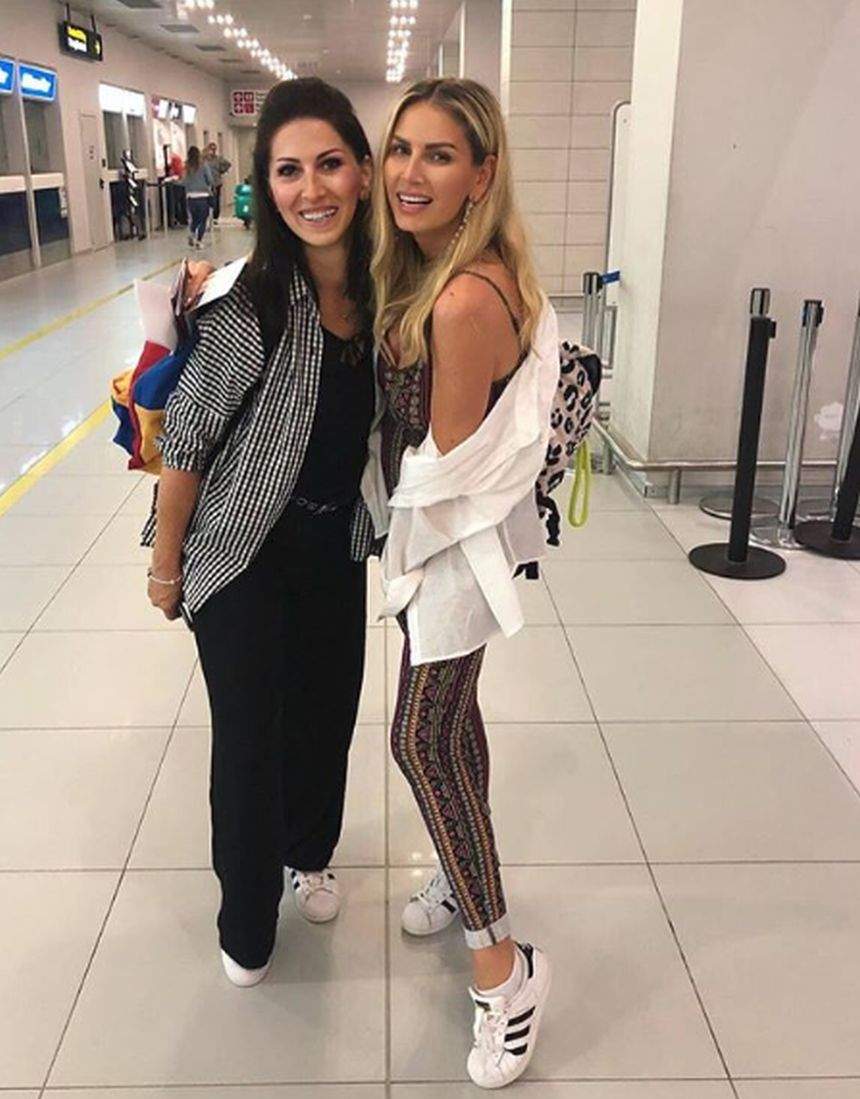 Ce a putut să-i facă Andreea Bănică surorii ei chiar în aeroport. "M-a bătut la cap"