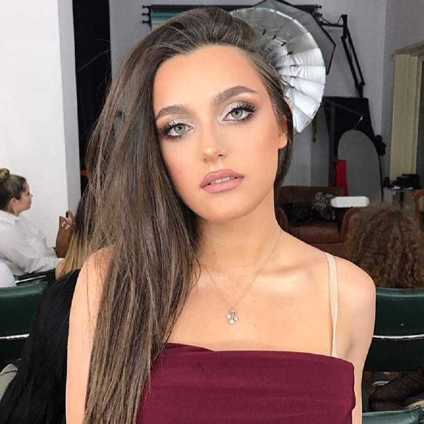 FOTO / Alexia Eram, provocatoare la malul mării. Cât de sexy este fiica Andreei Esca