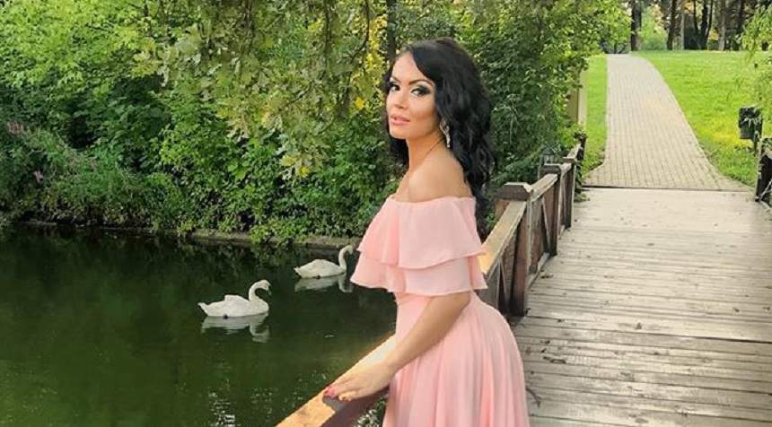 FOTO / Andreea Mantea se distrează în vacanță, dar dentistul său i-a transmis un avertisment: „Ai grijă la fațete!”