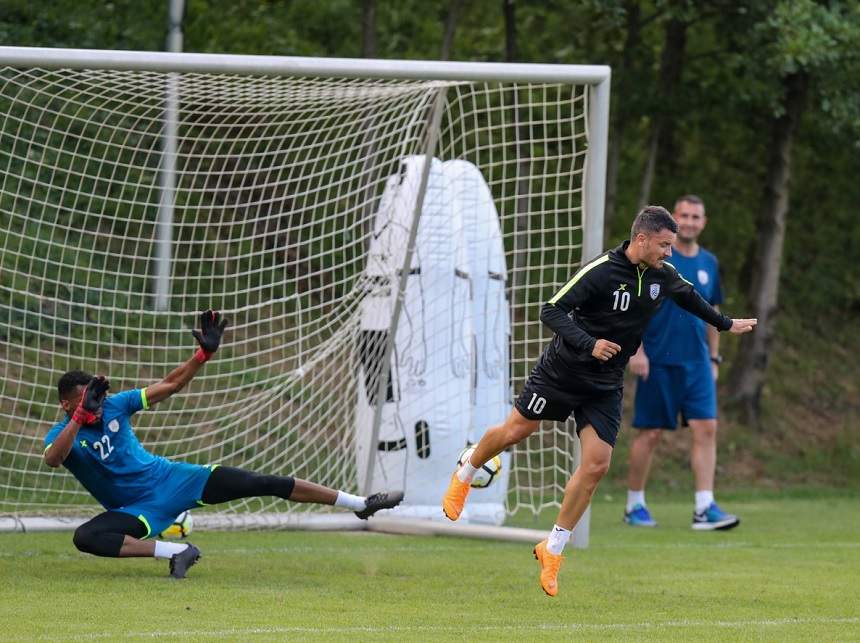 FOTO / Constantin Budescu se îngraşă sub privirile lui Marius Şumudică! Cum arată “Sărmăluţă” de când a plecat de la FCSB