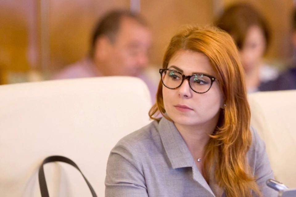 "Ministra" Sportului, înşelată de iubit cu o prezentatoare TV! Ioana Bran e în stare de şoc