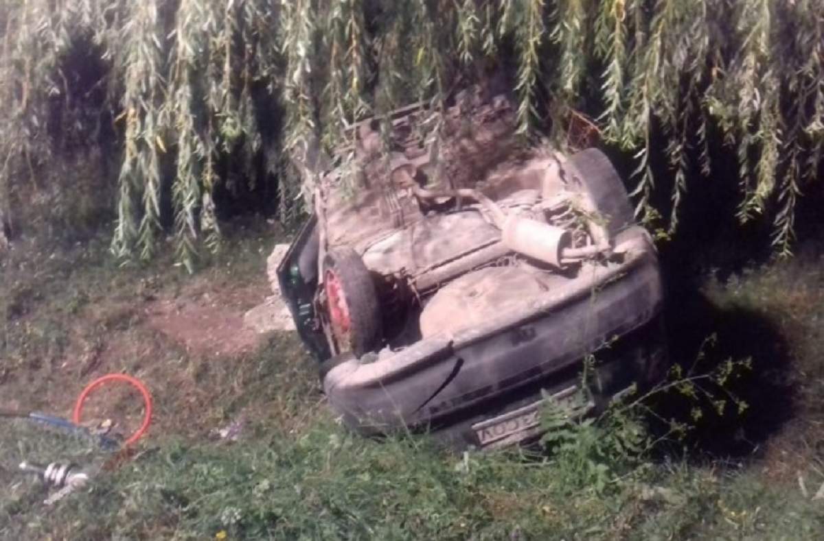 FOTO / Accident grav în Arad! Un bărbat de 34 de ani și-a pierdut viața. Șoferul nu avea permis de conducere
