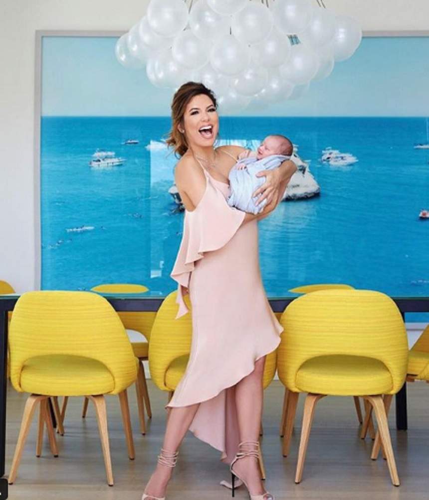 FOTO / Să vezi și să nu crezi! Cum arată Eva Longoria, la aproape două luni  de când a născut | Galerie Foto | Spynews.RO