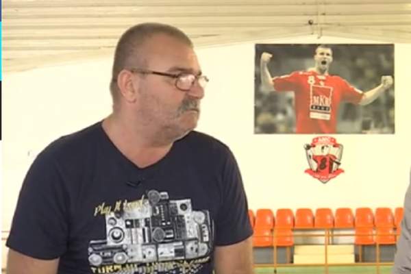 VIDEO / Tatăl regretatului handbalist Marian Cozma, declarații sfâșietoare: „Nu mai pot să mă uit la handbal, eu stau și plâng!”