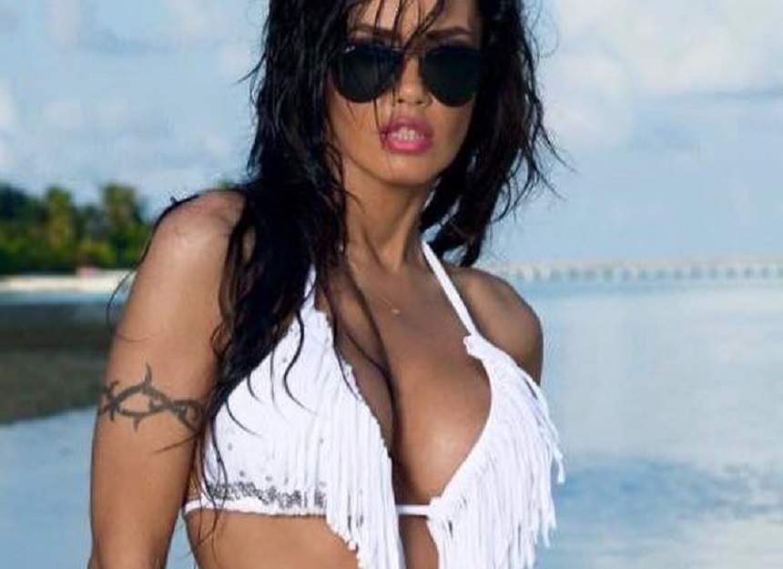 FOTO / Care este cel mai ciudat secret al Oanei Zăvoranu: "Îmi duc bikinii la modificat, de 15 ani"