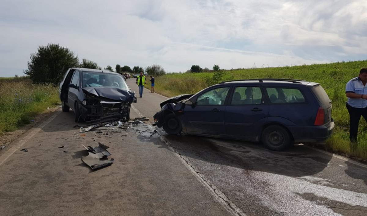 FOTO / Accident tragic de Sfânta Maria! Două autoturisme s-au ciocnit violent, pe DN 41