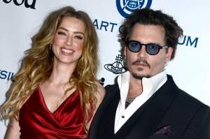 Scandalul dintre Johnny Depp și Amber Heard ia o amploare aberantă. Actorul îi aduce o acuzație ridicolă fostei soții