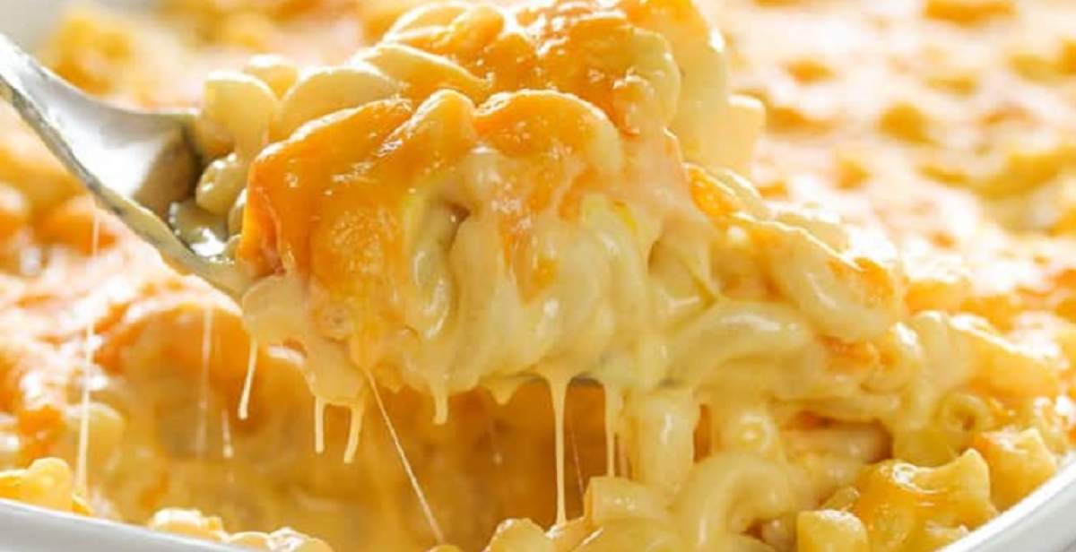 REȚETA ZILEI: Caserolă de macaroane cu brânză