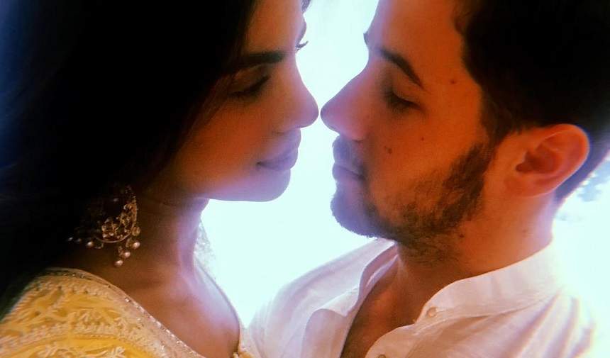 FOTO / Nick Jonas și Priyanka Chopra și-au făcut logodna oficială! Imagini spectaculoase de la ceremonia de dinainte de nuntă