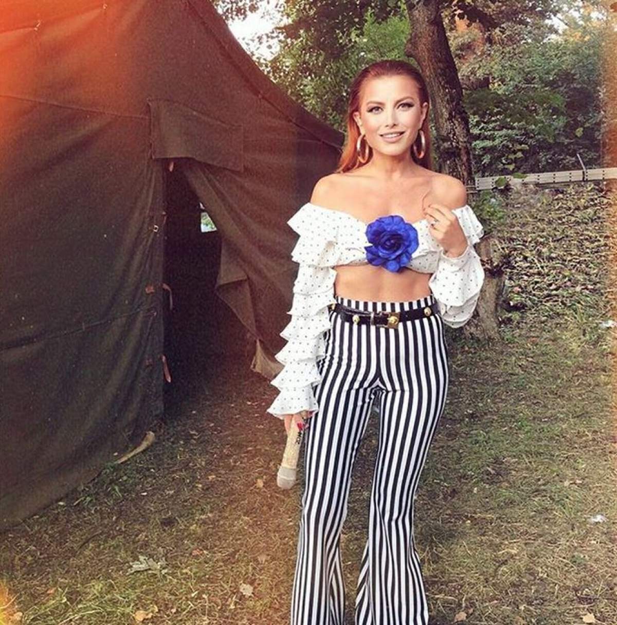 FOTO / Elena Gheorghe a ieşit în miezul nopţii la cumpărături. Cum a putut să apară îmbrăcată