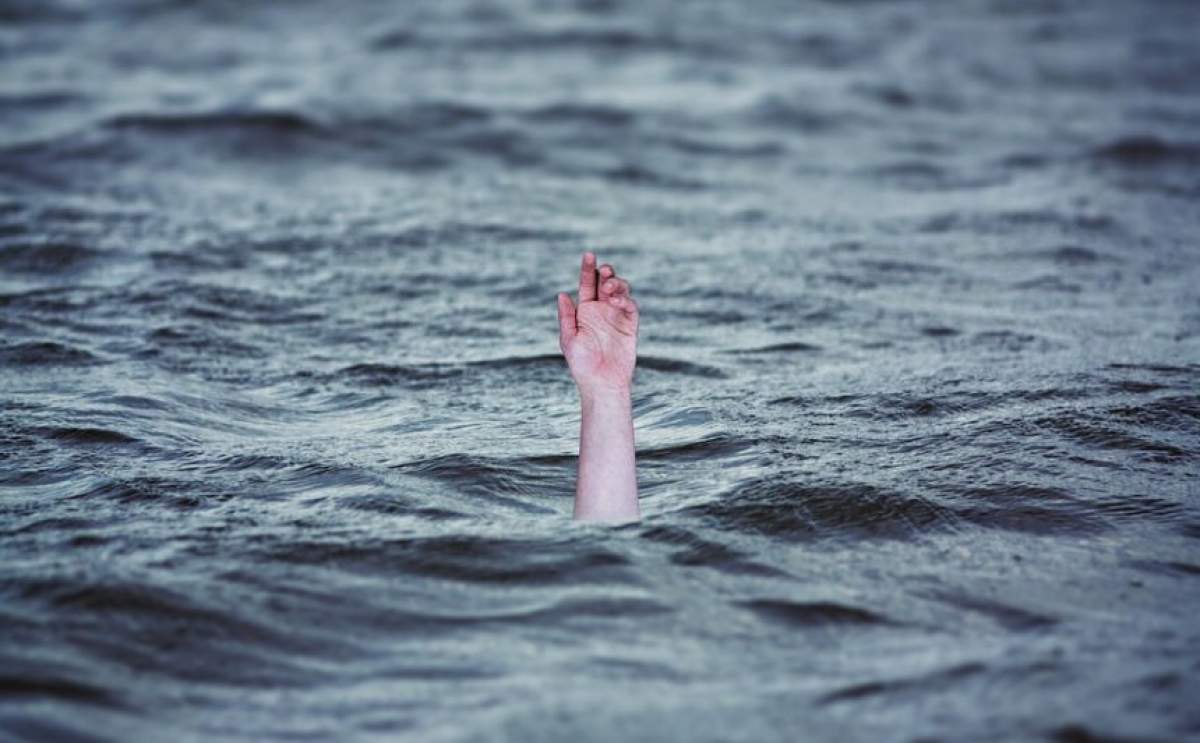 Un tânăr s-a înecat la Eforie Nord. Ce se întâmplă acum pe litoral