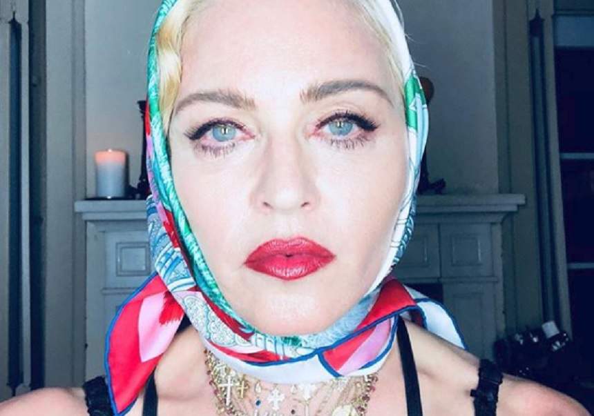 FOTO / Madonna, transformată și plină de cearcăne, în văzul tuturor. A ajuns o bunicuță în toată regula