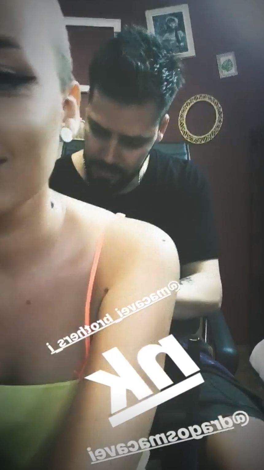 FOTO / Misha şi-a făcut un nou tatuaj după despărţirea de Connect-R