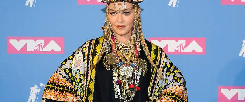 Madonna a generat multă furie, la MTV Video Music Awards. S-a urcat pe scenă și este incredibil ce a făcut