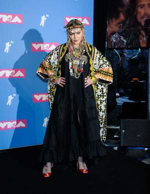 Madonna a generat multă furie, la MTV Video Music Awards. S-a urcat pe scenă și este incredibil ce a făcut