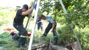 Un adolescent din Botoșani a fost găsit mort, într-o fântână. Ce au văzut i-a îngrozit pe pompieri