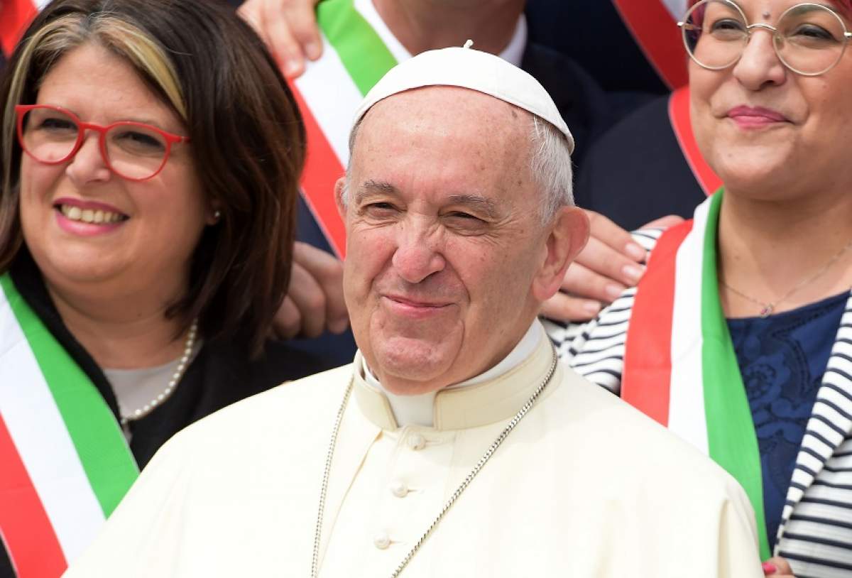 Papa Francisc, declarație controversată. Ce sfat le-a oferit părinților