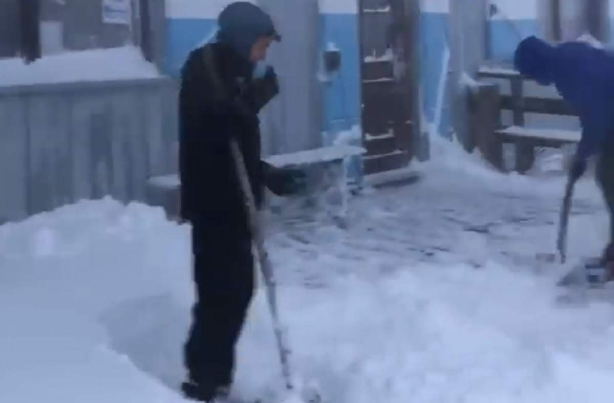 VIDEO / Iarnă în plină vară! A nins ca în povești în Italia, unde s-au pus aproape 35 cm de zăpadă