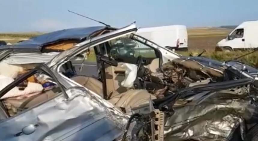 VIDEO / Accident mortal între Buzău și Râmnicu Sărat! O femeie și-a găsit sfârșitul, într-un impact devastator