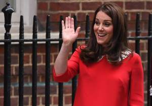 FOTO / De ce nu își prinde Kate Middleton niciodată părul? Ducesa de Cambridge ascunde un secret dureros