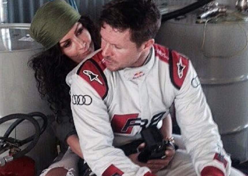 FOTO / Mihaela Rădulescu îl ține încuiat în casă pe Felix Baumgartner: "Asta e dragoste adevărată"