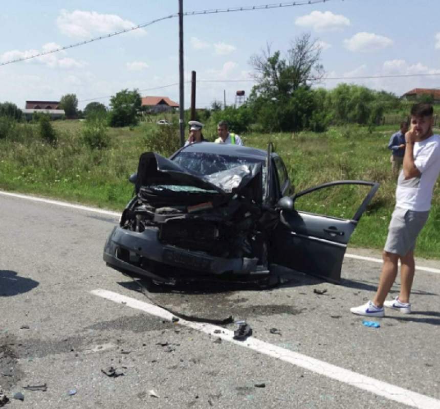 Accident cu 10 victime în Gorj, după ce un microbuz a spulberat o maşină. A fost activat planul roşu